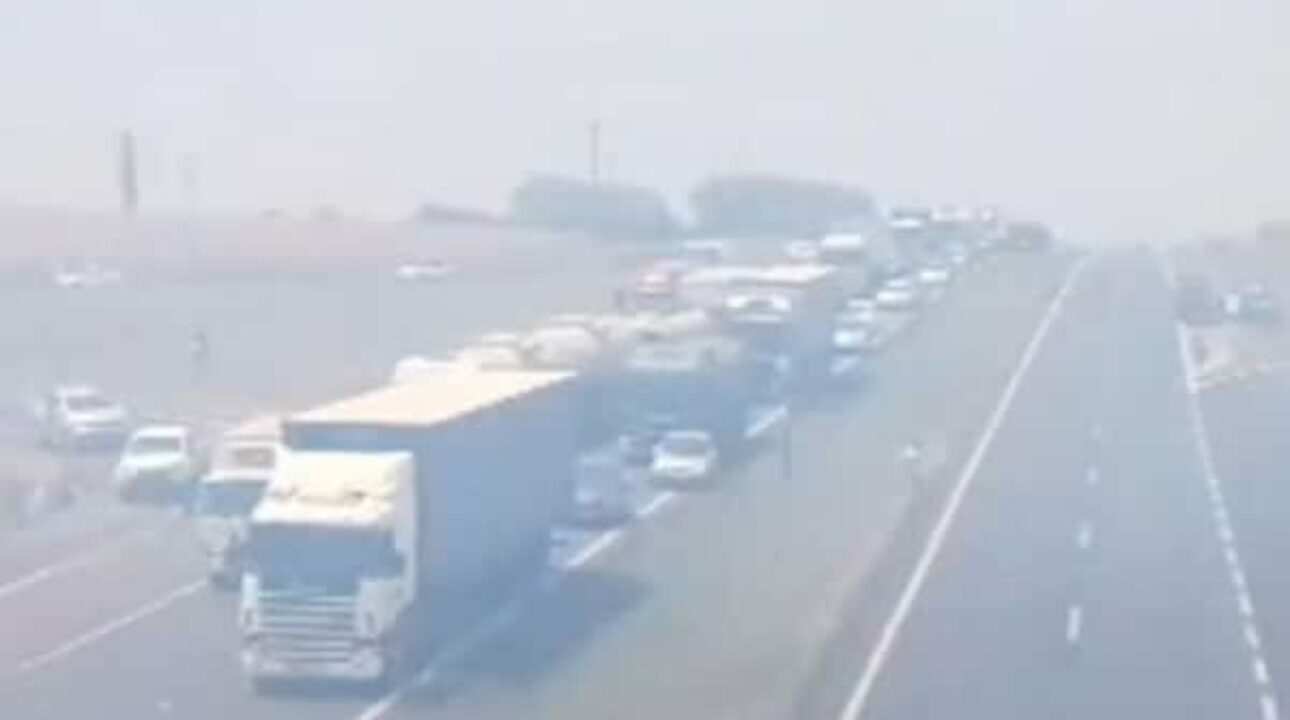 Tempo de queimadas precisaQueimadas nas rodovias: fumaça reduz visibilidade e aumenta risco de acidentes gravesTempo de queimadas precisa