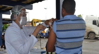 Caminhoneiros de Rondonópolis recebem vacinação contra gripe em pontos estratégicos