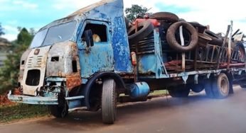 O caminhão que ganhou repercussão na internet ainda continua trabalhando