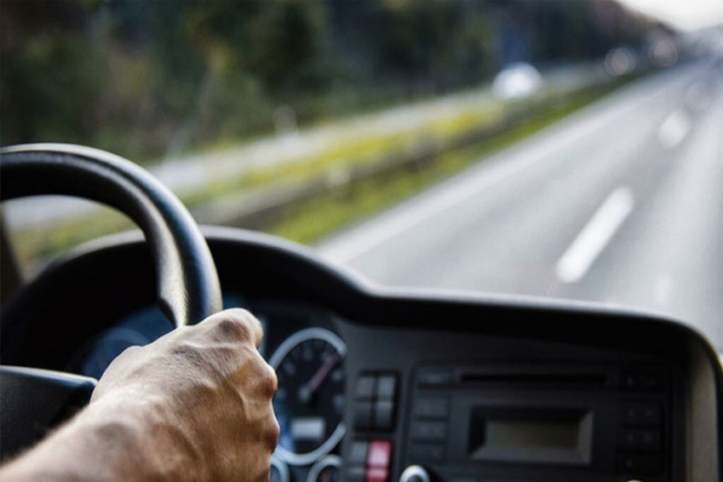 Quais motoristas têm direito ao adicional noturno e periculosidade?