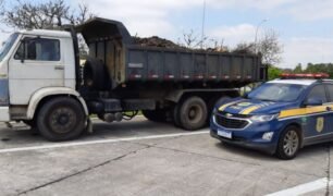 Caminhoneiro é preso por adulteração habilitação categoria “C” para “E”