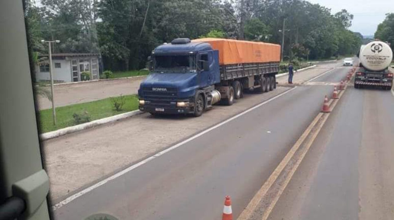 Caminhoneiro que saiu sem pagar a conta em posto de combustível é localizado