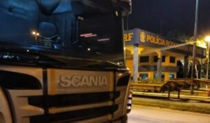 Caminhoneiro confirma para PRF que teria bebido cerveja antes de pegar a estrada