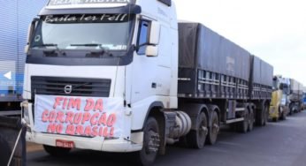 Caminhoneiros fazem manifestação na BR-316 após alta no diesel