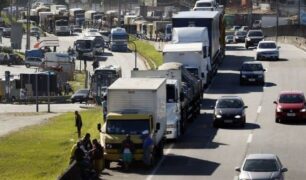 Governo tem ação favorável para proibir greve dos caminhoneiros em rodovias