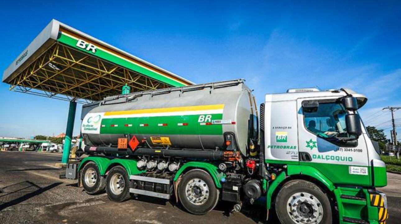 Sem os reajustes Petrobras alega que poderá haver falta de combustível