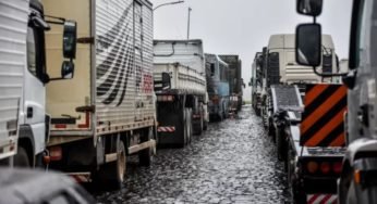 Valor do frete de R$ 0,98 por km por eixo é desproporcional ao preço do diesel