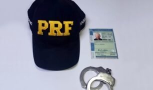 Caminhoneiro com CNH vencida em 2019 falsifica para continuar trabalhando