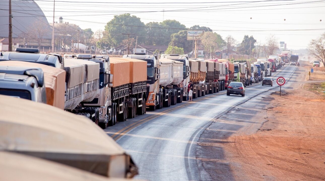 Caminhoneiros prometem parar as rodovias a partir de hoje 9/12