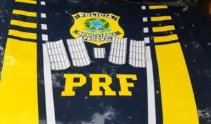 PRF flagra 255 rebite em cabine de caminhão na BR-316