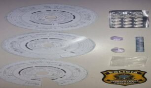 PRF flagra dois caminhoneiros dirigindo por mais de 20 horas seguidas