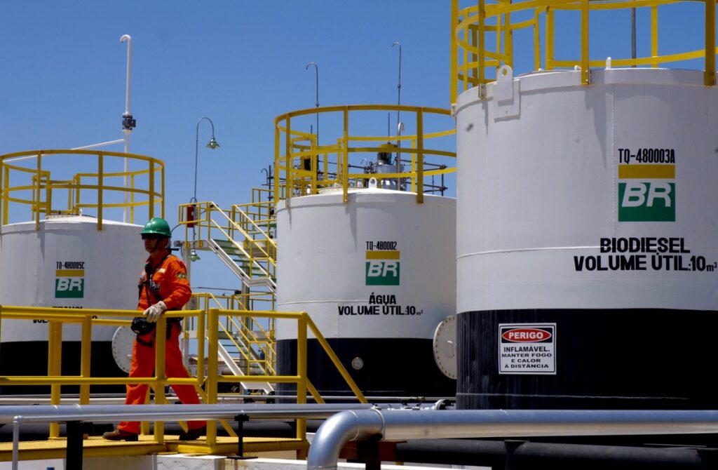 Petrobras propõe negociação com distribuidoras estaduais que quadruplicará o preço do gás natural já no início do próximo ano