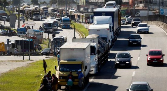 Sindicato dos caminhoneiros consegue derrubar liminar para fechar rodovias