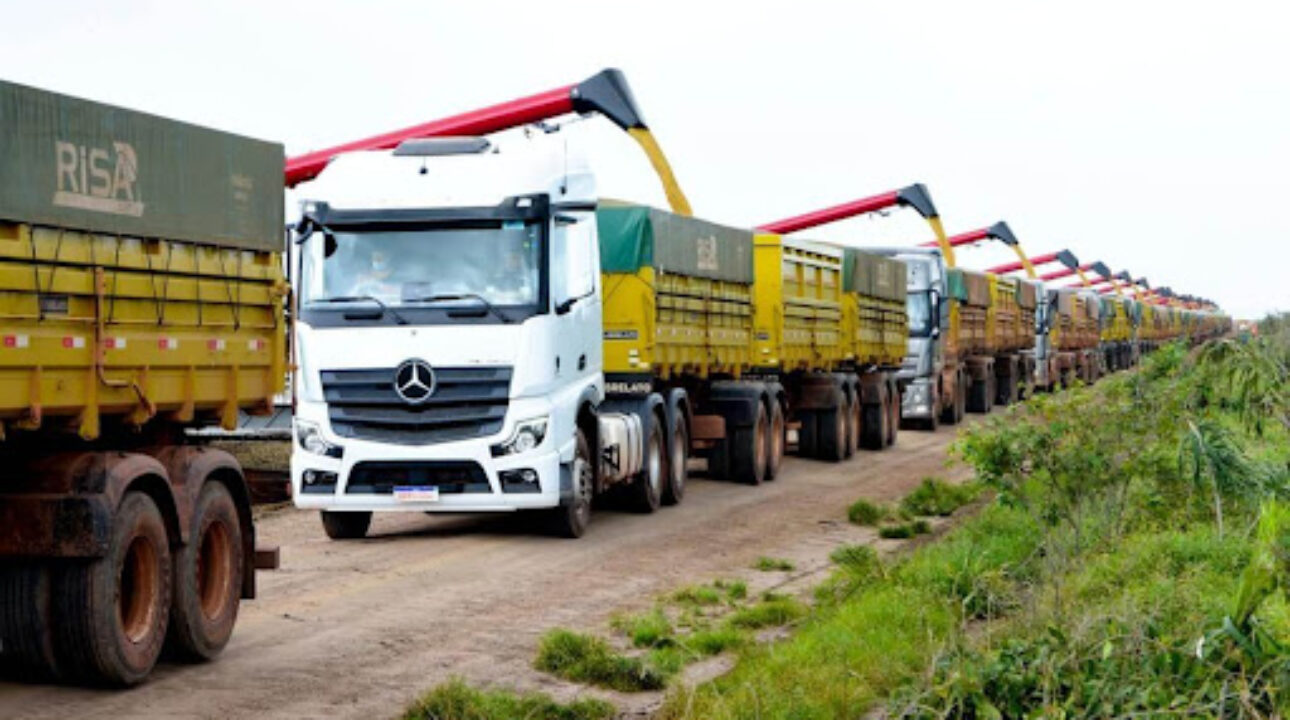 Caminhoneiros do agronegócio entram em greve