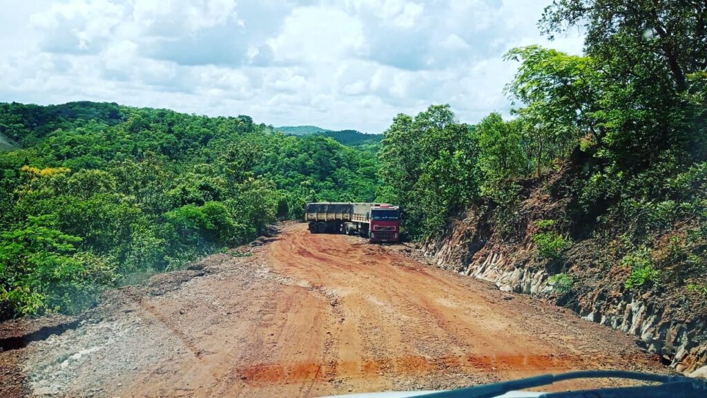 Sindicato dos caminhoneiros reivindica obras na esquecida BR-010