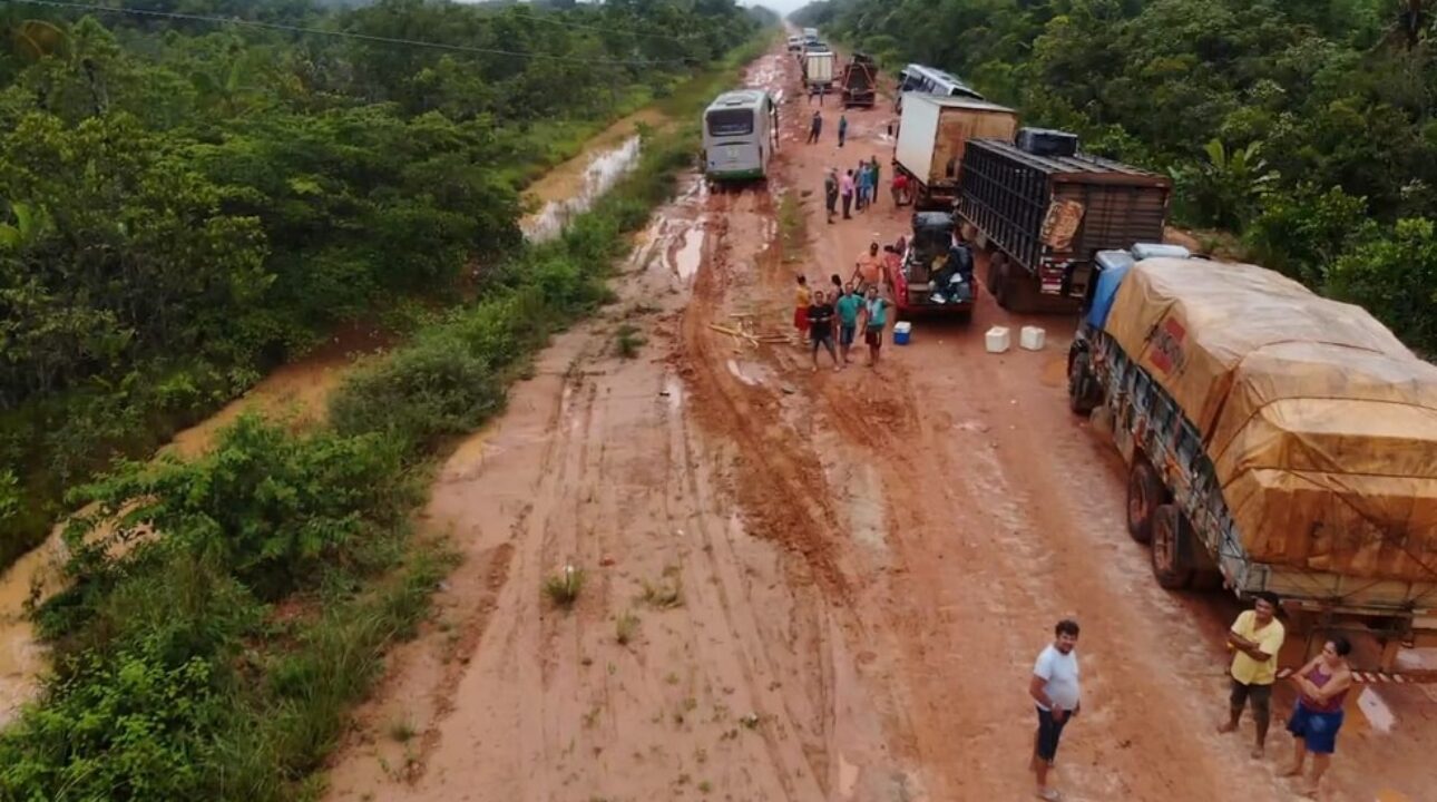 DNIT e Ibama discutem sobre a legalidade da pavimentação da BR-319