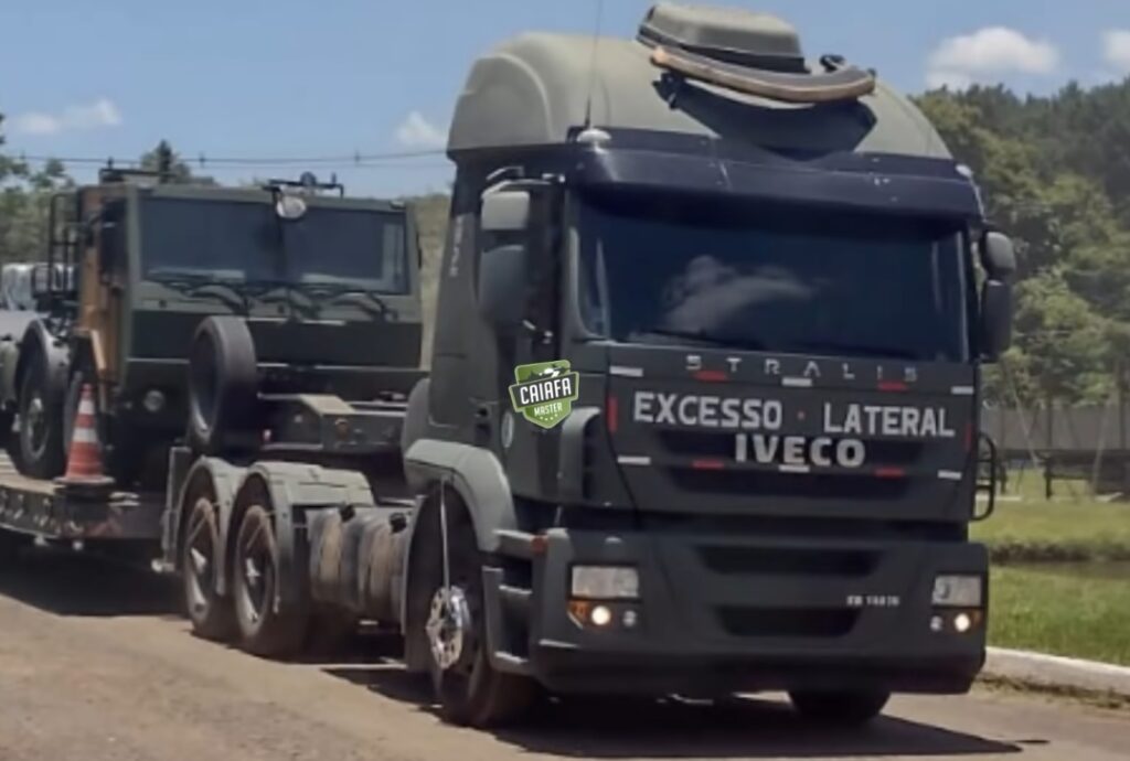 Um bruto transportando outro, como é o transporte de tanques do Exército?