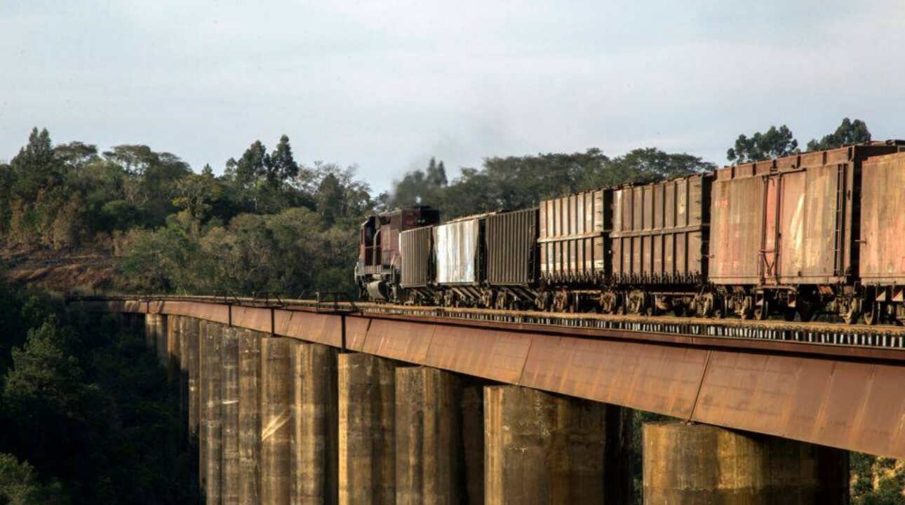 Transporte ferroviário é a aposta do governo para driblar a alta dos combustíveis