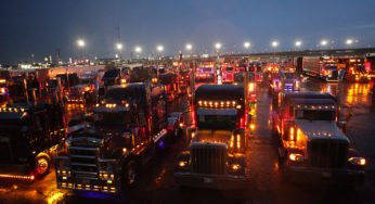 Caminhoneiros canadenses protestam contra mandato de vacina no país