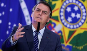 Presidente culpa corrupção da Petrobras por aumento do preço dos combustíveis