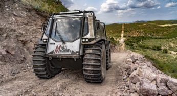 Vídeo: caminhão anfíbio encara as piores estradas do planeta