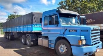 Esses caminhões são verdadeiras relíquias que rodam até hoje