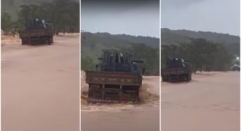 Caminhoneiro tenta atravessar enchente e se dá mal