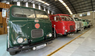 Conheça a garagem com a maior coleção FNM do Brasil