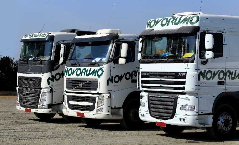 Transportadora Novo Rumo anuncia vagas para caminhoneiro