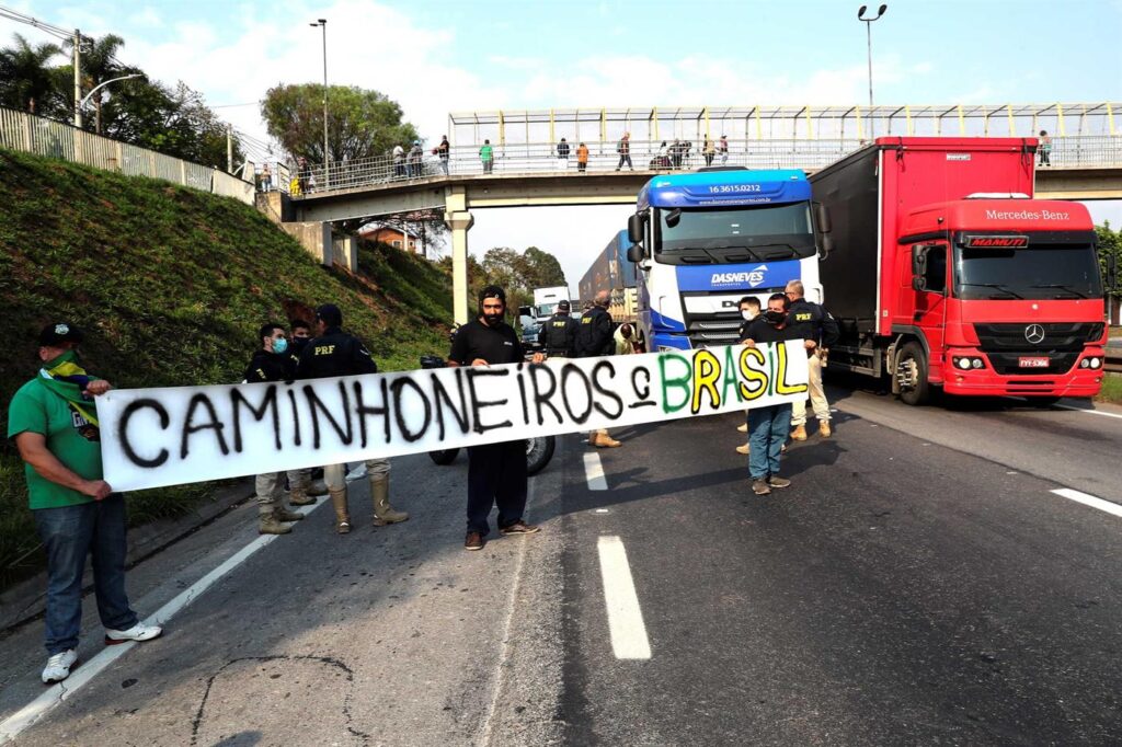 Caminhoneiros não querem greve, precisam de um valor justo no frete