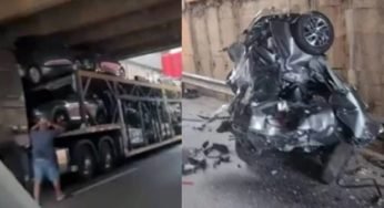 Carro amassou igual papel após caminhão cegonha passar em viaduto