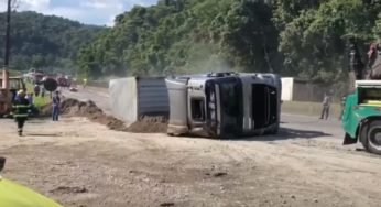 Inaceitável: Concessionária arrasta caminhão pela pista