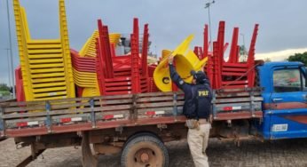 PRF consegue impedir saqueamento e apreende 15 pessoas com carga