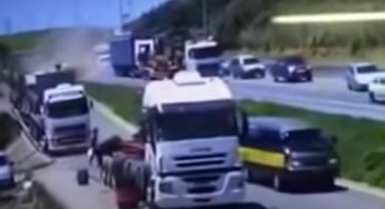 Novo acidente na BR-101 mostra momento exato da colisão que envolveu um caminhão e demais veículos