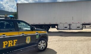 Caminhão alugado é apreendido na BR-116 por está com chassi adulterado