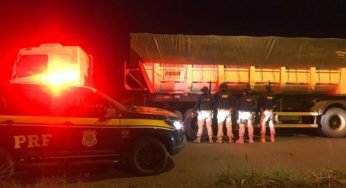 PRF recupera carreta no momento da entrega da carga e prende o motorista