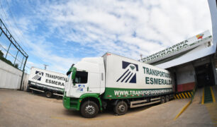 Transportadora Esmeralda está com processo seletivo para contratar caminhoneiro