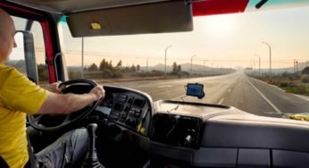 Veja quais são os melhores GPS para caminhoneiro na estrada 