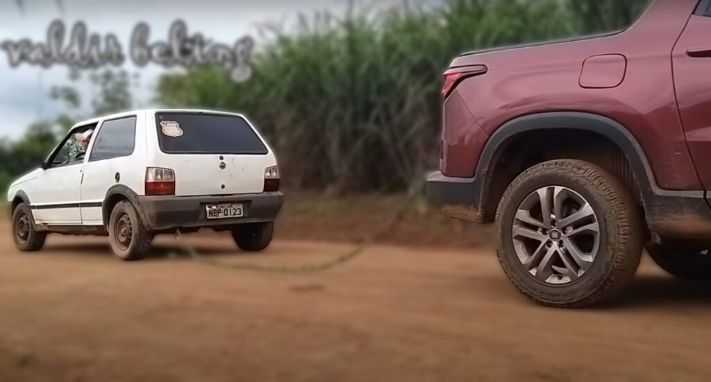 Uno x Fiat Toro! Quem levou a melhor nesse cabo de guerra?