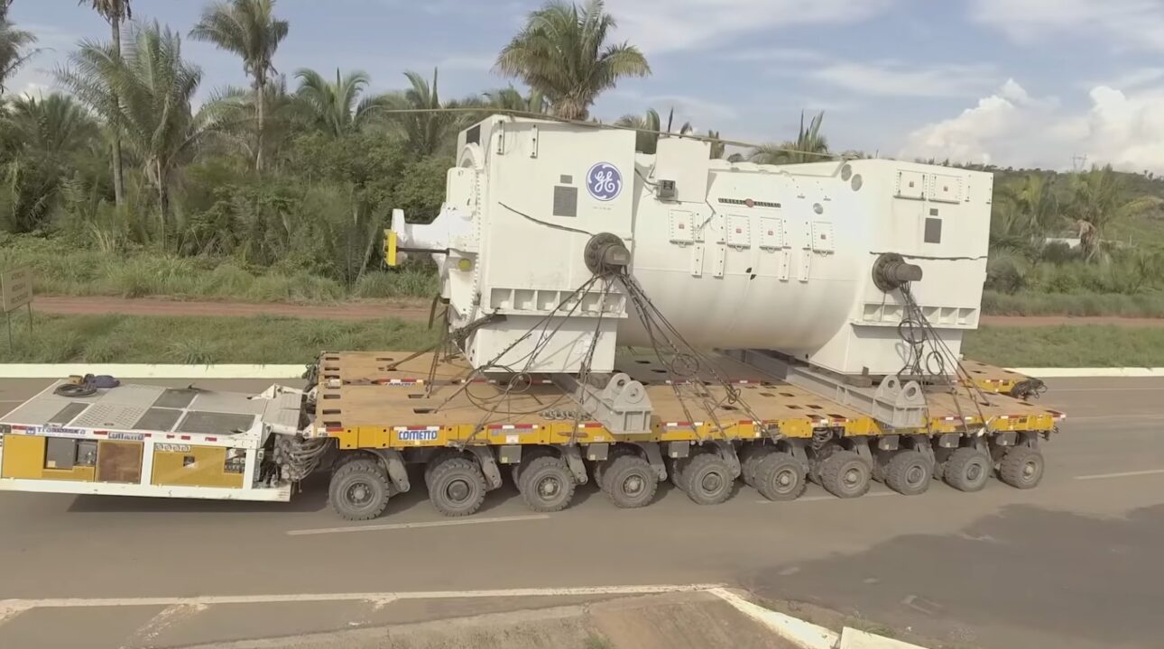 Maior transporte especial realizado no Brasil