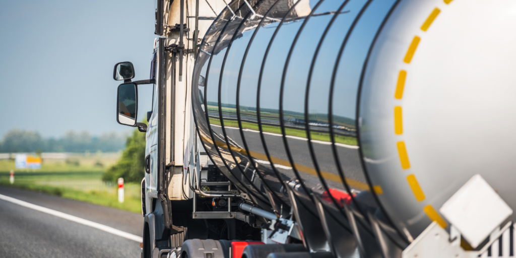 ANTT realizou audiência pública afim de aprimorar o transporte rodoviário de produtos perigosos