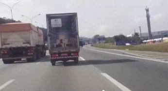 Homem julga caminhoneiro por estar com baú aberto quando na verdade era apenas um desenho