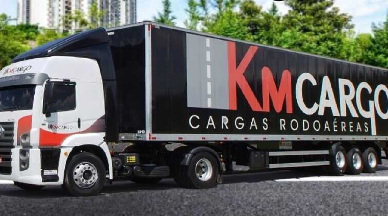 Transportadora KM Cargo abriu vagas para caminhoneiros