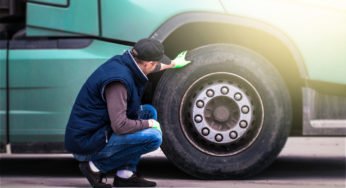 Quantas libras vai no pneu de caminhão?