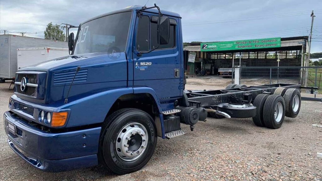 Veja o caminhão mais amado da Mercedes, o L1620