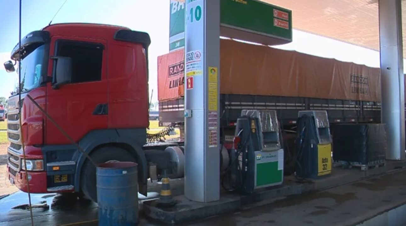 Caminhoneiros reclamam do aumento do Diesel na Bahia