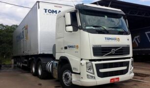 Transportadora Tomasi Logística anunciou vagas para caminhoneiro