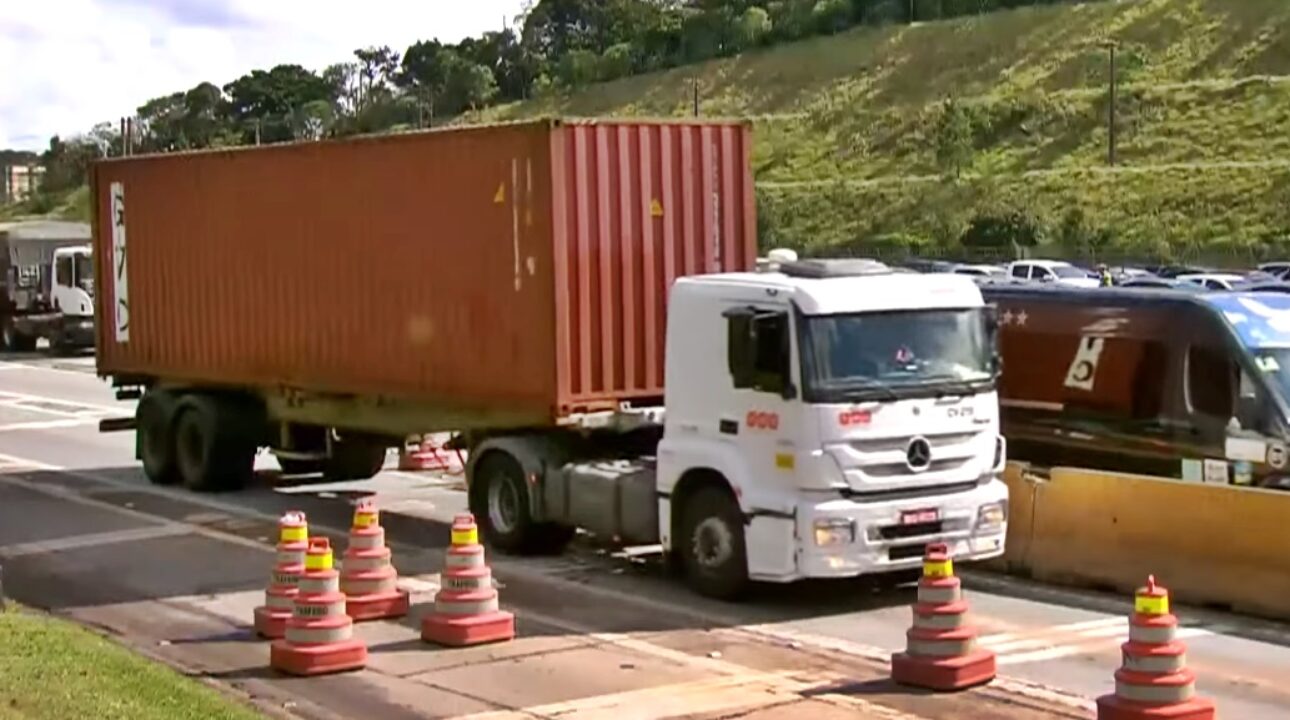 Quadrilhas especializadas em roubo de cargas agora passam a mirar os caminhões para venda no mercado paralelo