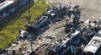 Ônibus do BRT são destruídos no Rio de Janeiro