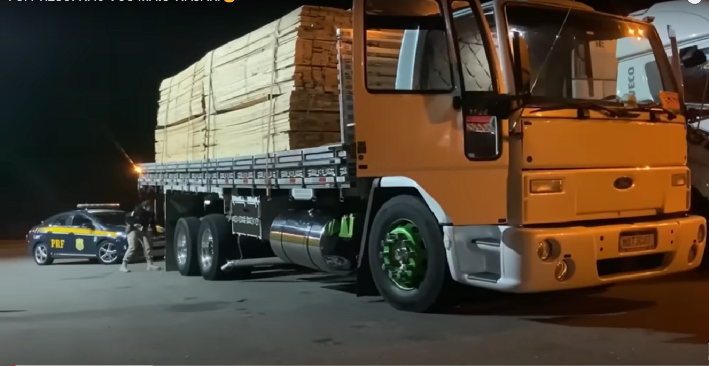 Caminhoneiro News  PRF mantém fiscalização atuante contra caminhões  arqueados.